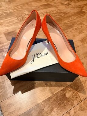 🆕 J. Crew Orange Suede Pointed-Toe Pumps
